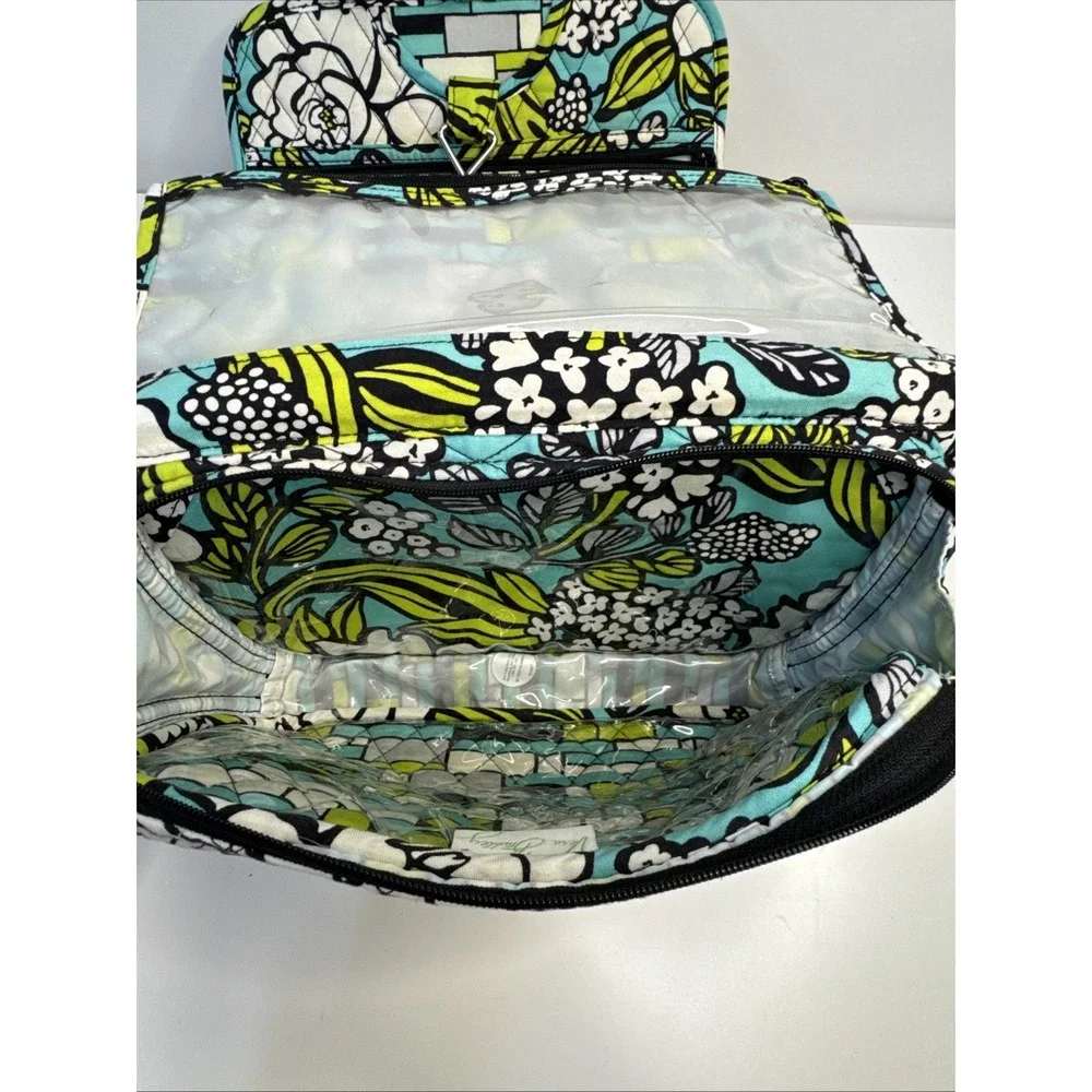 Vera Bradley Island Blooms Travel Toiletry Makeup Bag Retired Pattern